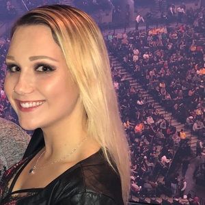 Meet your Posher, Kelly